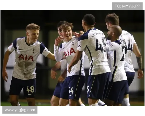 C罗与内马尔晚年竞技状态对比：效率、角色与表现稳定性差异何在